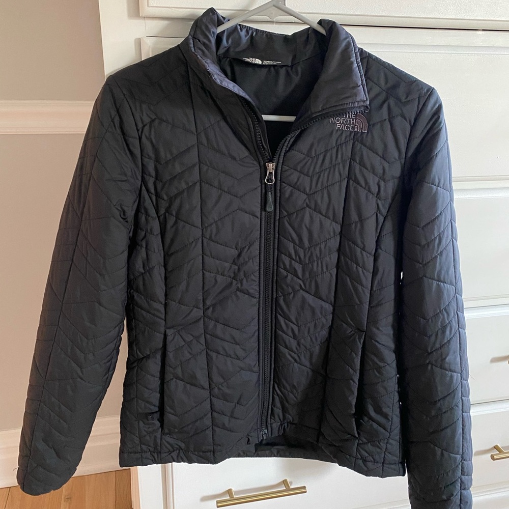Women’s north face size small